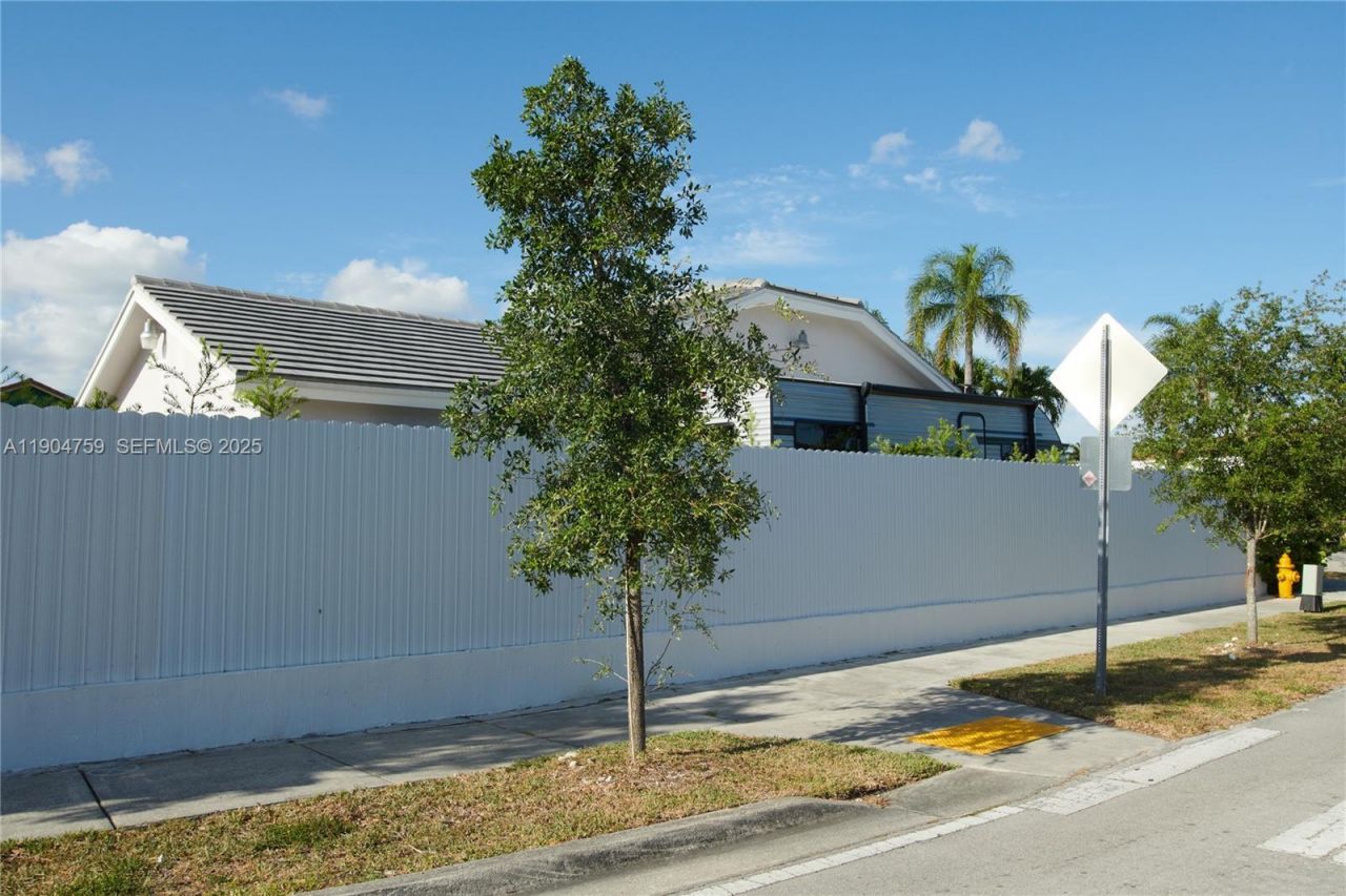 2980 SW 141st Ct, Miami, FL 33175 Photo