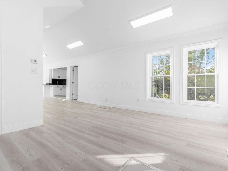 503 Ashwood Road, Columbus, OH 43207 Photo 9