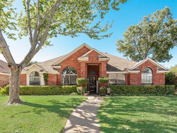 7005 Buckhorn Drive, Rowlett, TX 75089