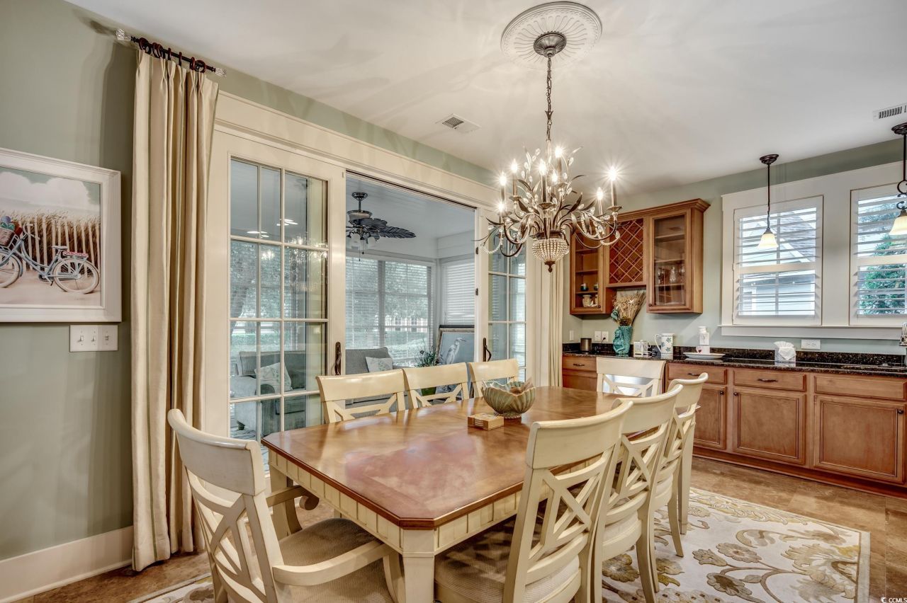 400 Banyan Place Photo 19