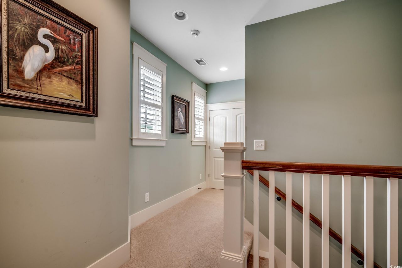 400 Banyan Place Photo 28