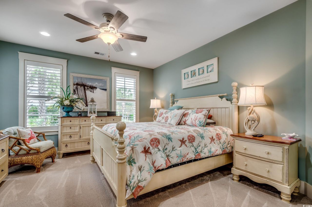 400 Banyan Place Photo 31