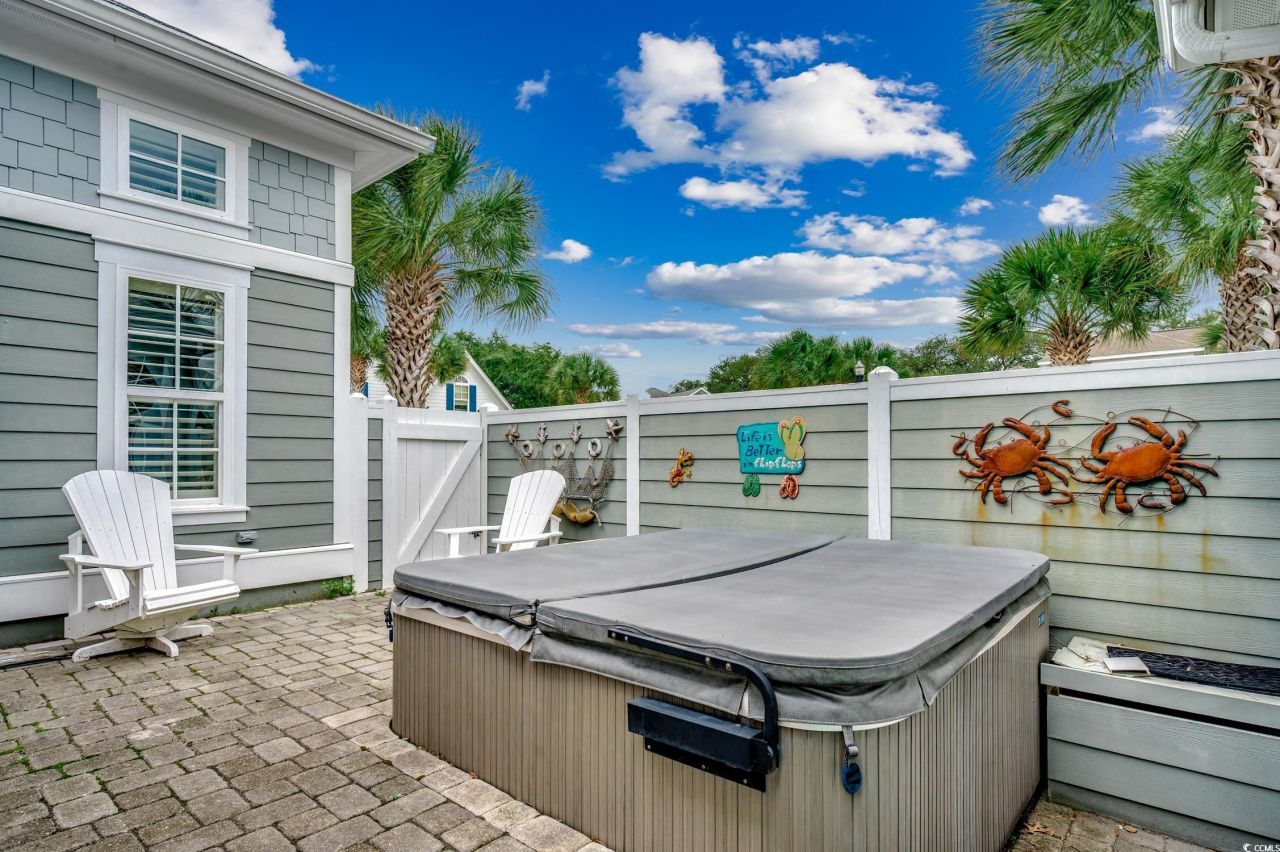 400 Banyan Place Photo 39