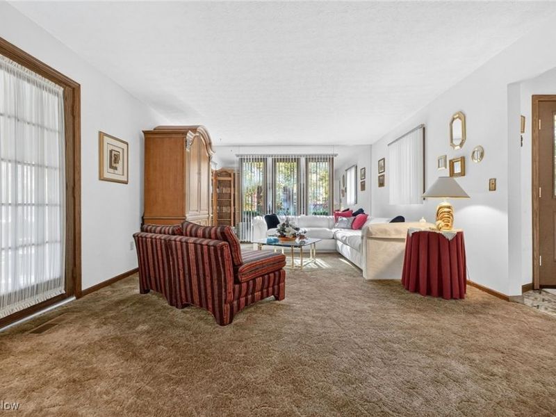 1585 Kent Street, Kent, OH 44240 Photo 13