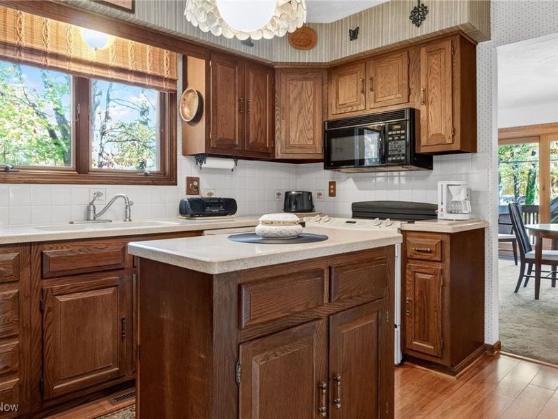 1585 Kent Street, Kent, OH 44240 Photo 18