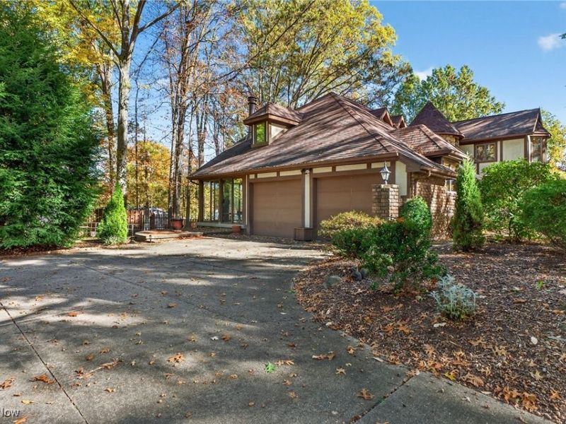 1585 Kent Street, Kent, OH 44240 Photo 8