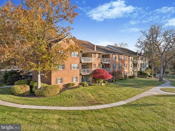 71 DRUMMERS LANE, WAYNE, PA 19087