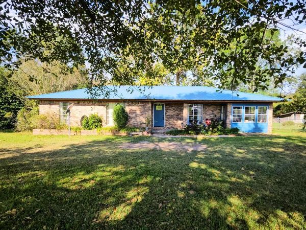 163 Reid Givens Road, Jayess, MS 39641