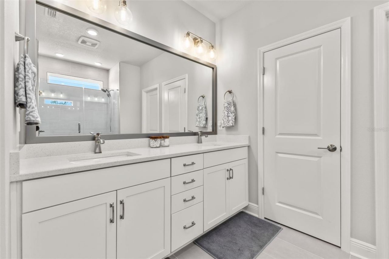 2467 Mangum Court, Sarasota, FL 34237 Photo