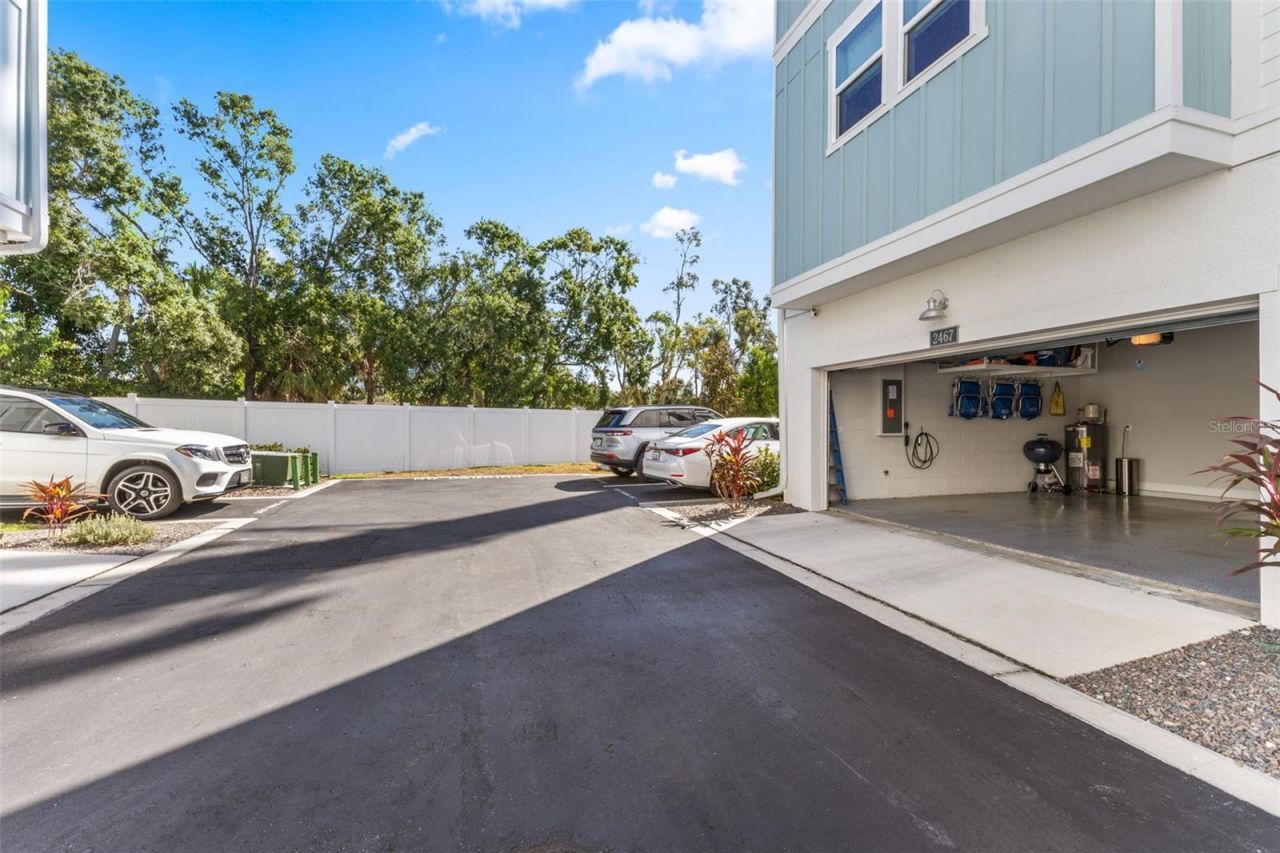 2467 Mangum Court, Sarasota, FL 34237 Photo