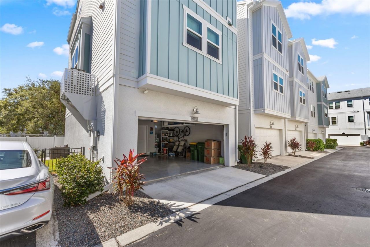 2467 Mangum Court, Sarasota, FL 34237 Photo