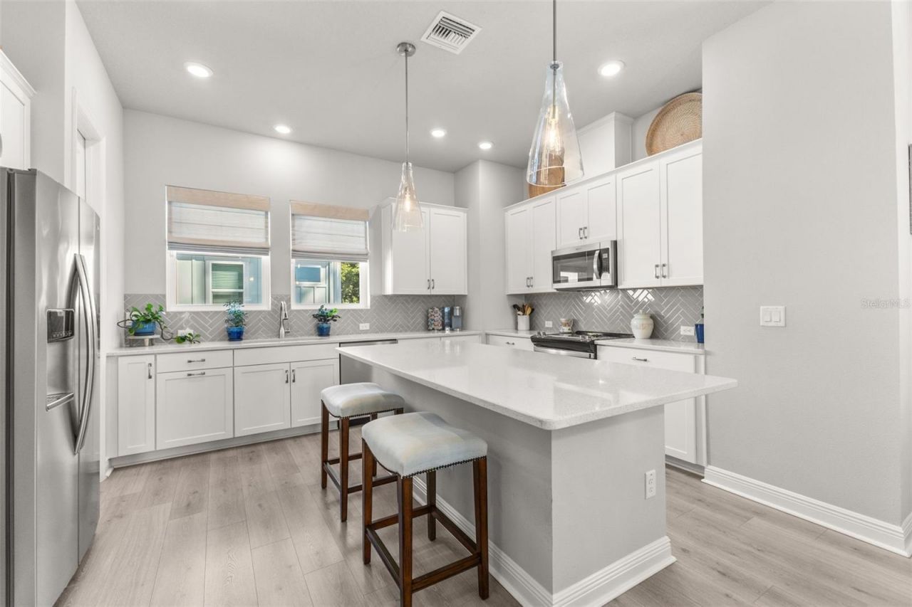 2467 Mangum Court, Sarasota, FL 34237 Photo