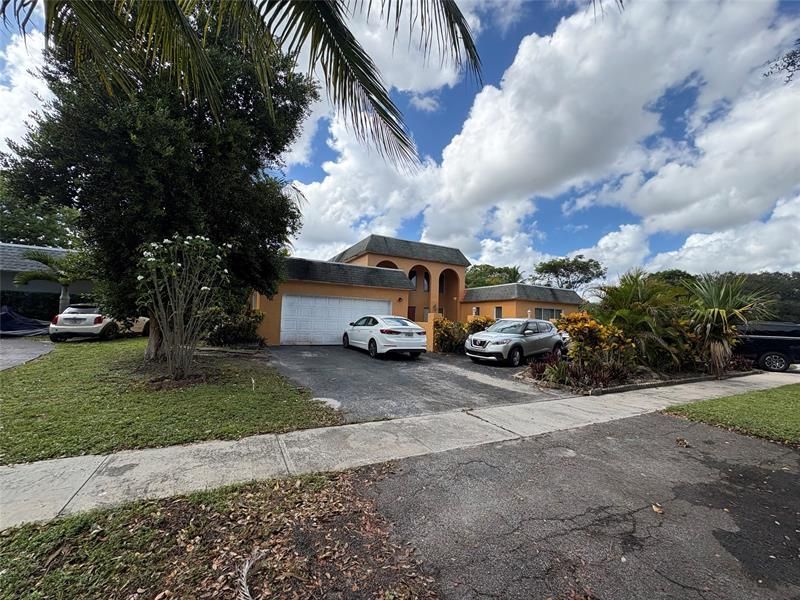 1091 NW 78th Terrace, Plantation, FL 33322 Photo