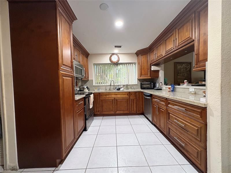 1091 NW 78th Terrace, Plantation, FL 33322 Photo