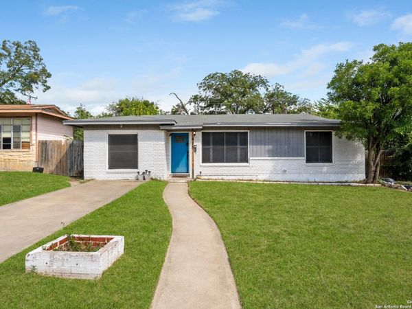 435 Savannah, San Antonio, TX 78213