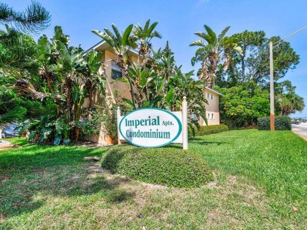 333 SE Martin Avenue, Unit 2-1, Stuart, FL 34996