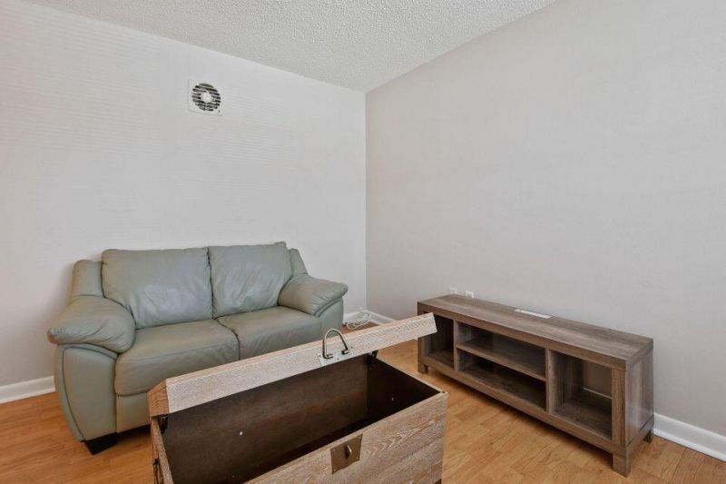 333 SE Martin Avenue, Unit 2-1, Stuart, FL 34996 Photo