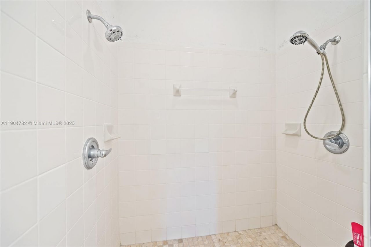 1634 Passion Vine Cir, Unit 31-2, Weston, FL 33326 Photo