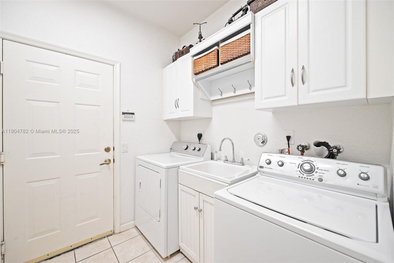 1634 Passion Vine Cir, Unit 31-2, Weston, FL 33326 Photo