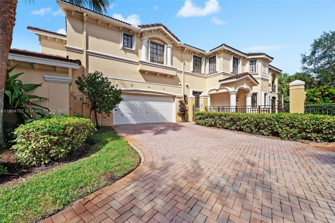 1634 Passion Vine Cir, Unit 31-2, Weston, FL 33326 Photo