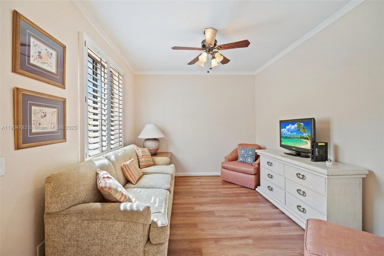 1634 Passion Vine Cir, Unit 31-2, Weston, FL 33326 Photo