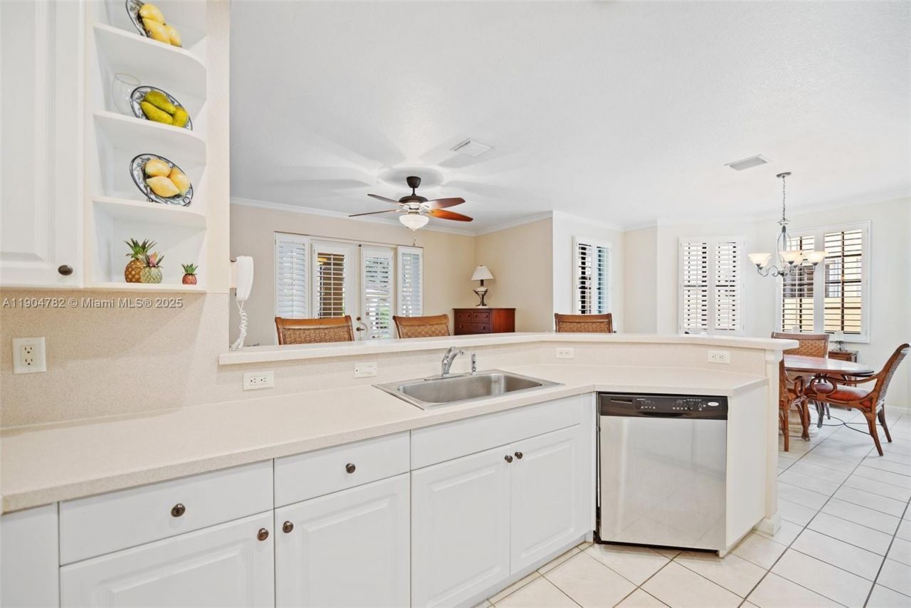 1634 Passion Vine Cir, Unit 31-2, Weston, FL 33326 Photo