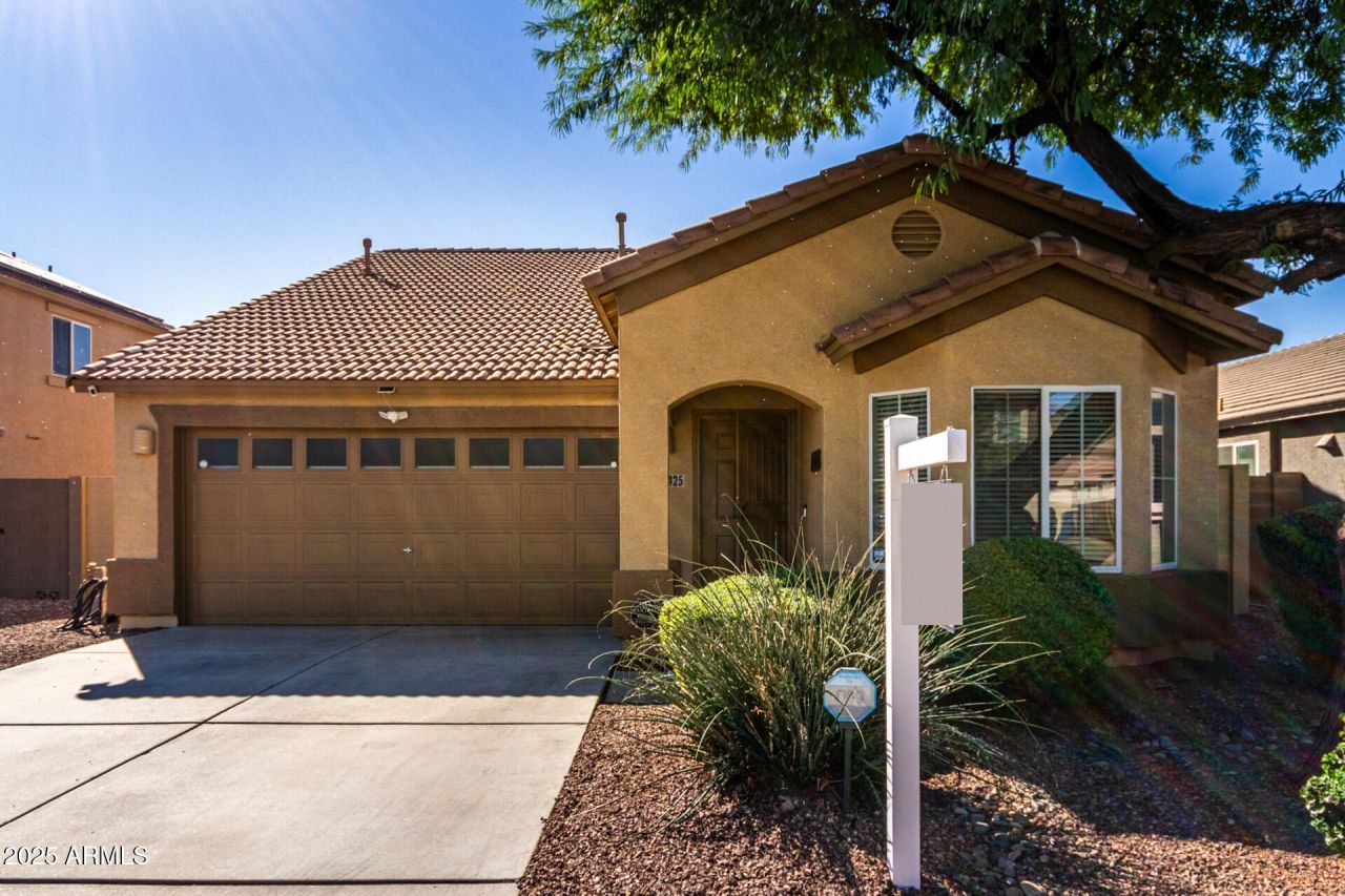 15425 W Hope Drive, Surprise, AZ 85379 Main Photo