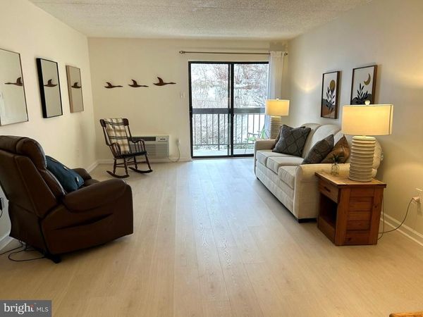 700 AVONDALE ROAD, Unit 3J, WALLINGFORD, PA 19086