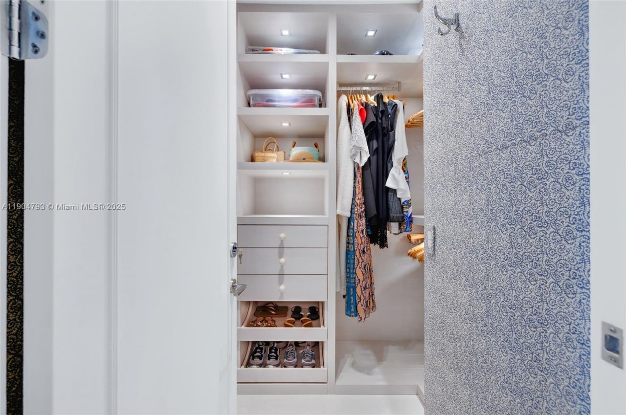 9705 Collins Ave, Unit 2102N, Bal Harbour, FL 33154 Photo