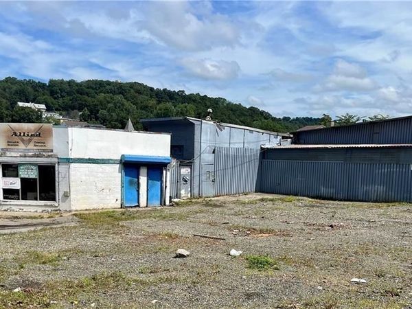 17 S Broad Street, Peekskill, NY 10566