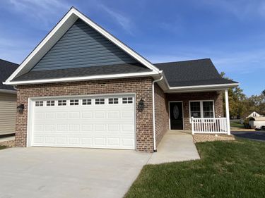 68 FOSSIL DR, STUARTS DRAFT, VA 24477