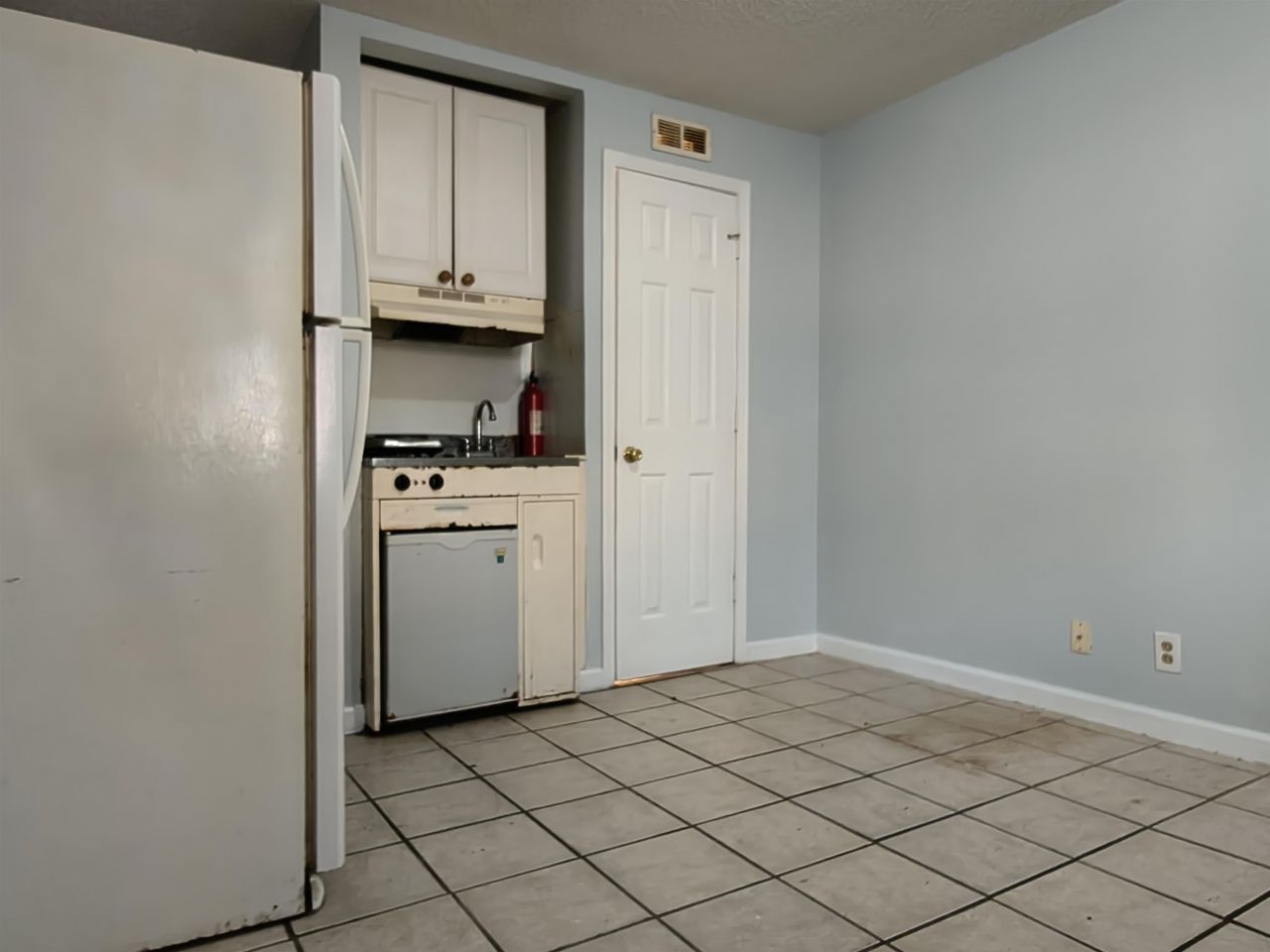 307 Flagg St. Photo 13