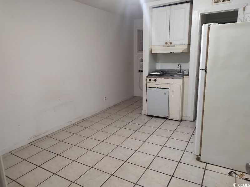 307 Flagg St. Photo 5