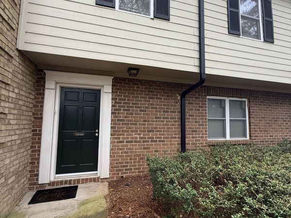 330 Winding River Drive, Unit G, Sandy Springs, GA 30350