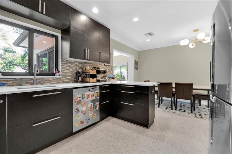 426 NE 8th Avenue, Fort Lauderdale, FL 33301 Photo