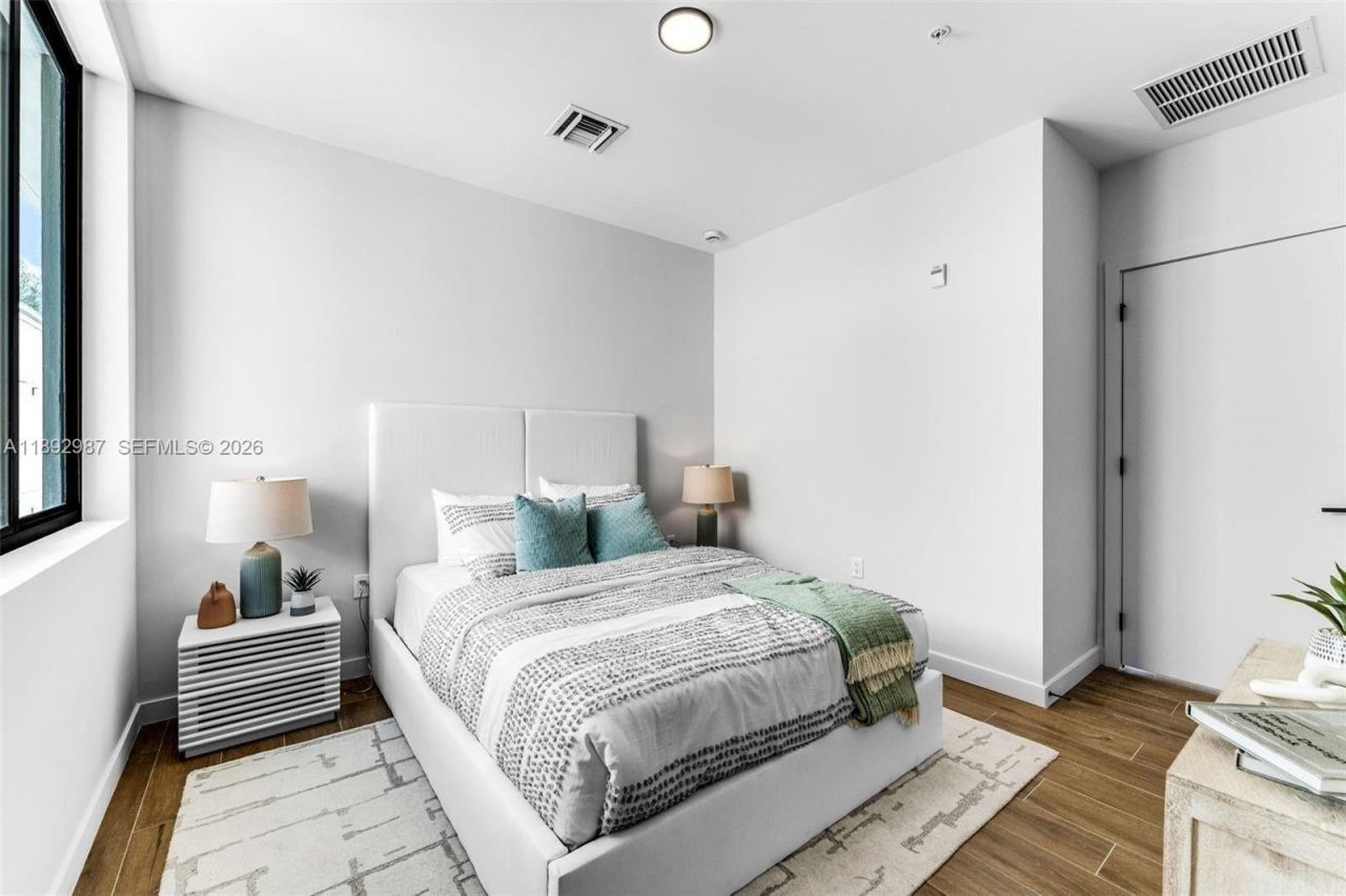 523 NE 61st St, Miami, FL 33137 Photo