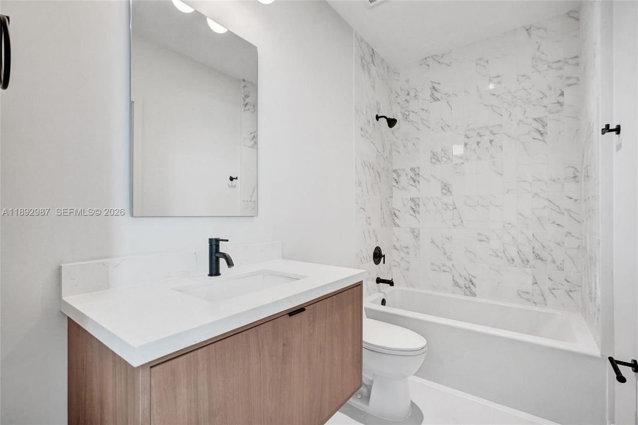 523 NE 61st St, Miami, FL 33137 Photo