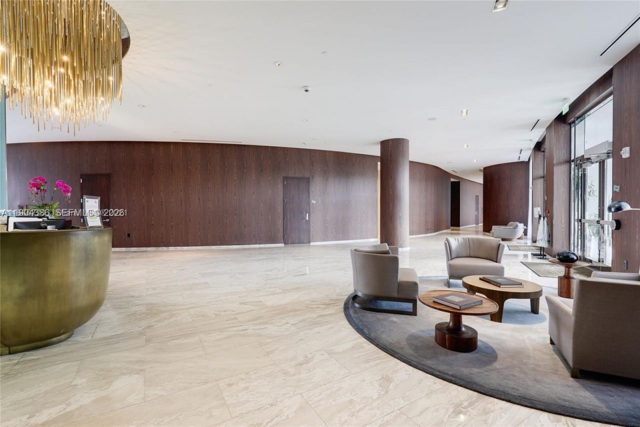 3300 NE 188th St, Unit 818, Aventura, FL 33180 Photo