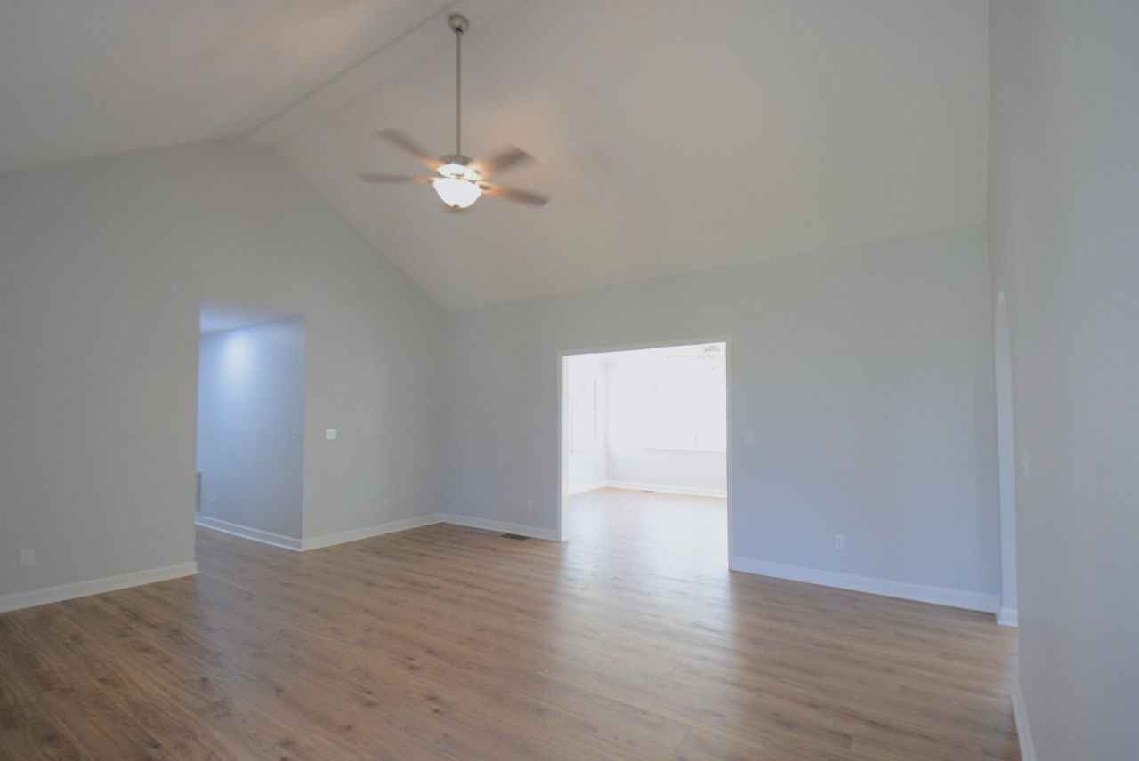 1004 Magnolia Lane Photo 6