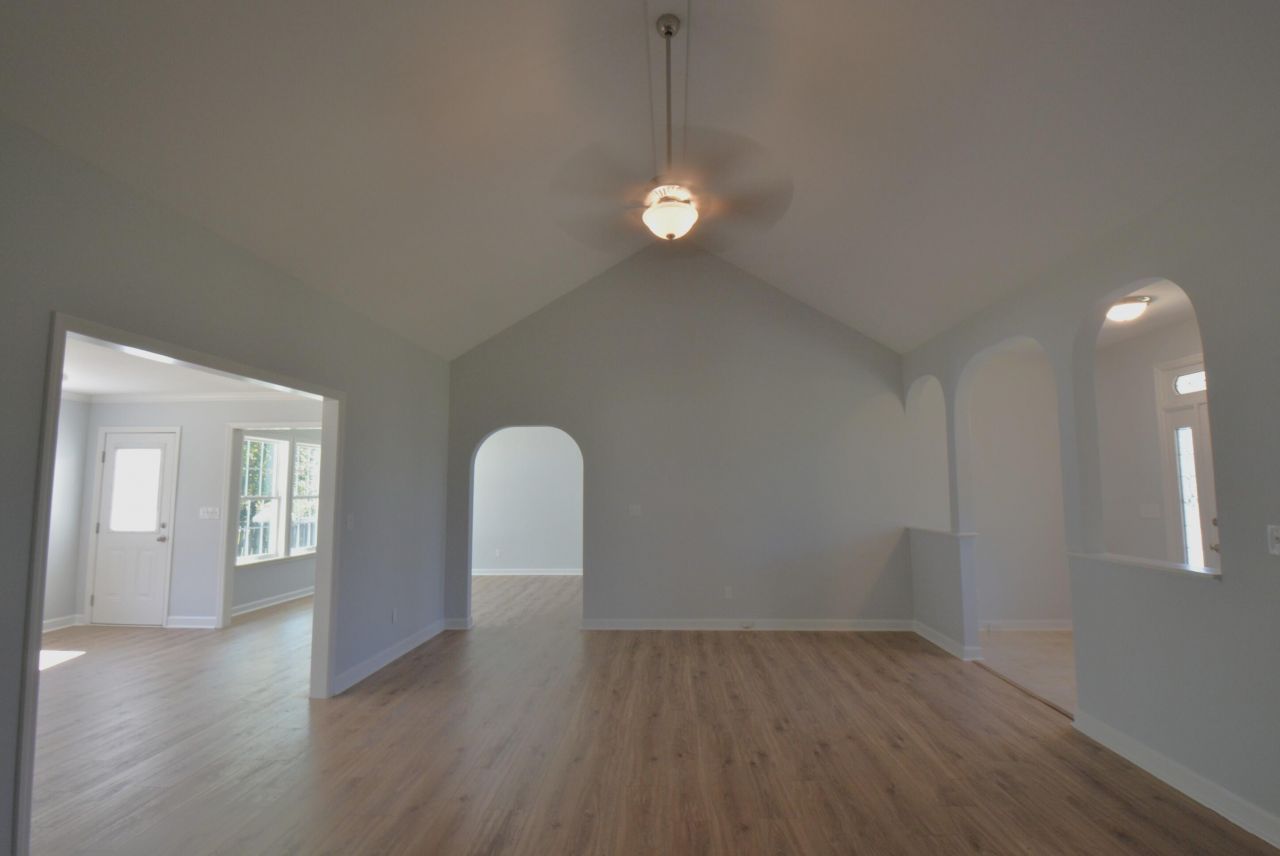 1004 Magnolia Lane Photo 7