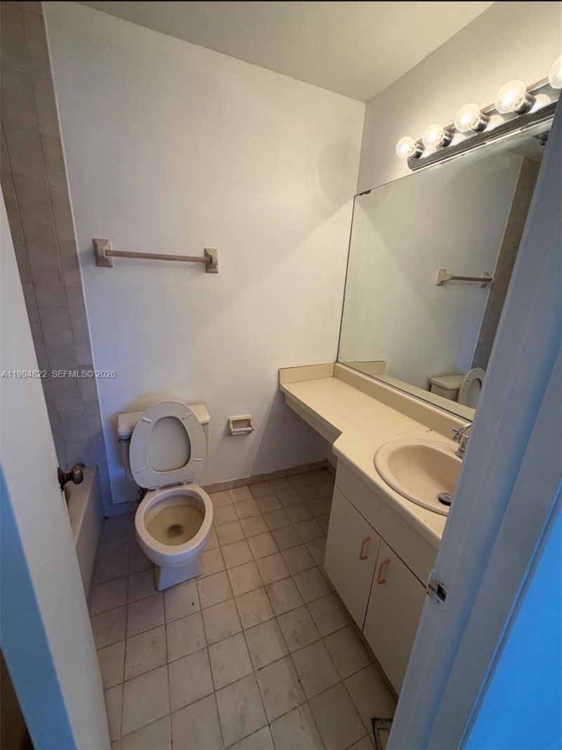 12059 SW 10th St, Unit 201, Miami, FL 33184 Photo