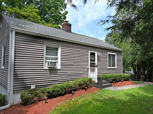 3 New Castle Drive, Mount Kisco, NY 10549