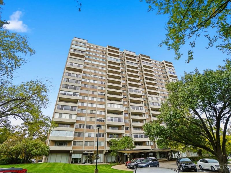 2324 Madison Road, Unit 403, Cincinnati, OH 45208 Photo 1
