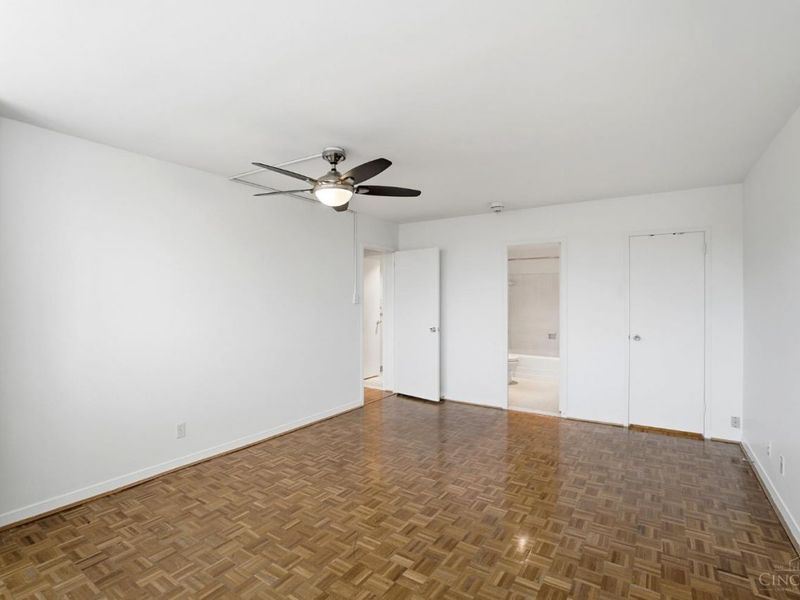2324 Madison Road, Unit 403, Cincinnati, OH 45208 Photo 23