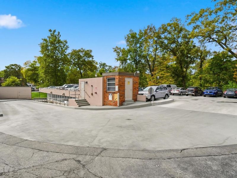 2324 Madison Road, Unit 403, Cincinnati, OH 45208 Photo 33