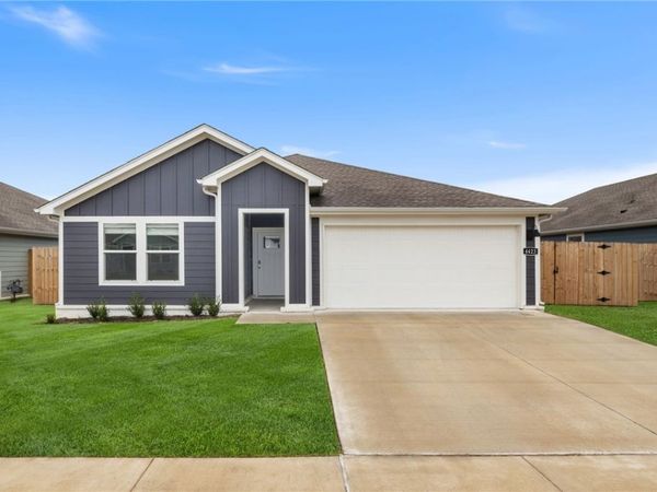 4423 W Canyon Run Drive, Fayetteville, AR 72704