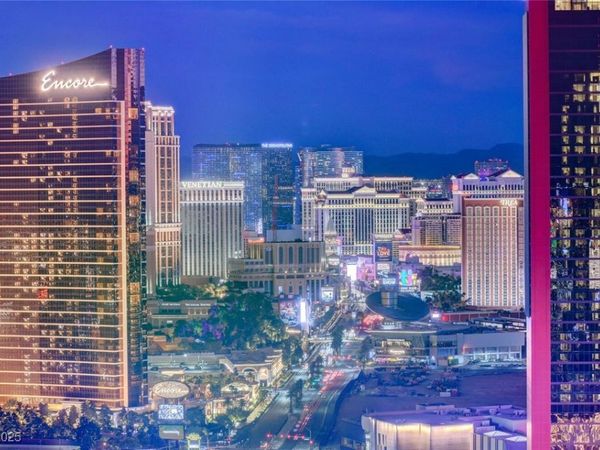 2700 Las Vegas Boulevard, Unit 4002, Las Vegas, NV 89109