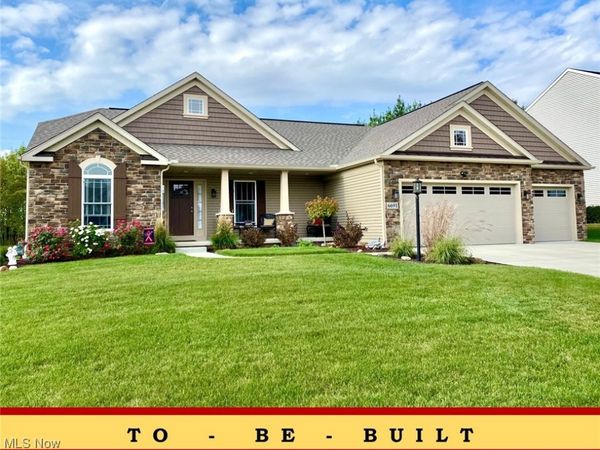 2319 Ledgestone Drive NW, Uniontown, OH 44685