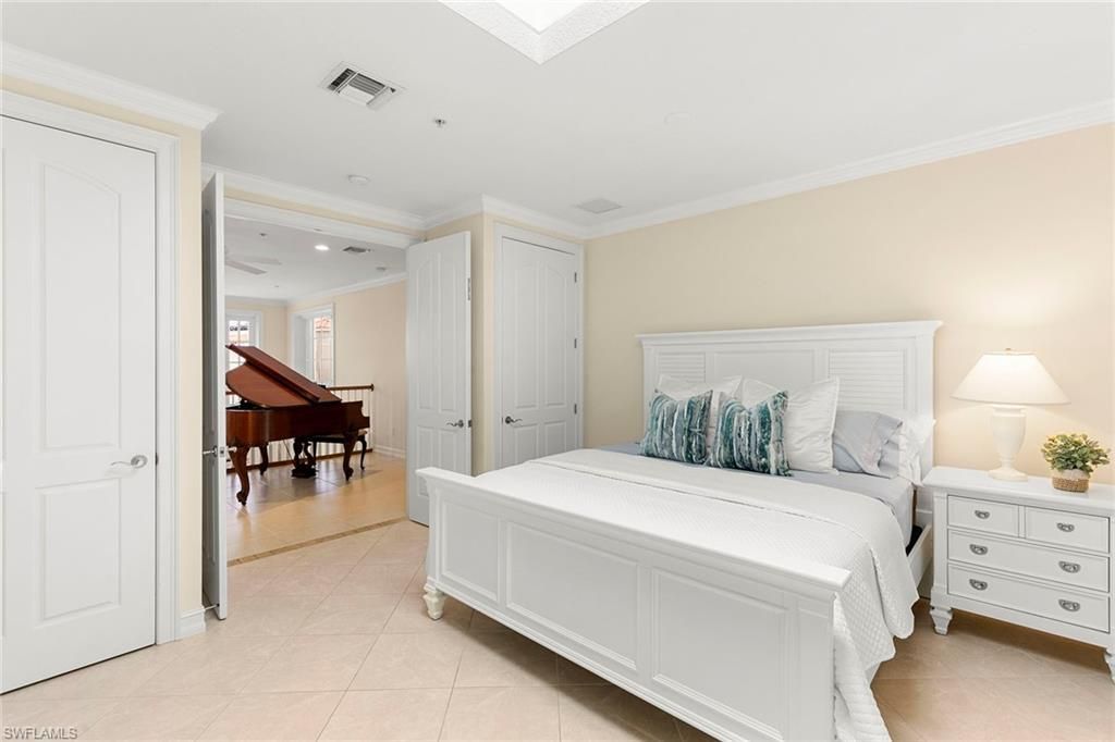 600 5th Ave S, Unit A211, Naples, FL 34102 Photo