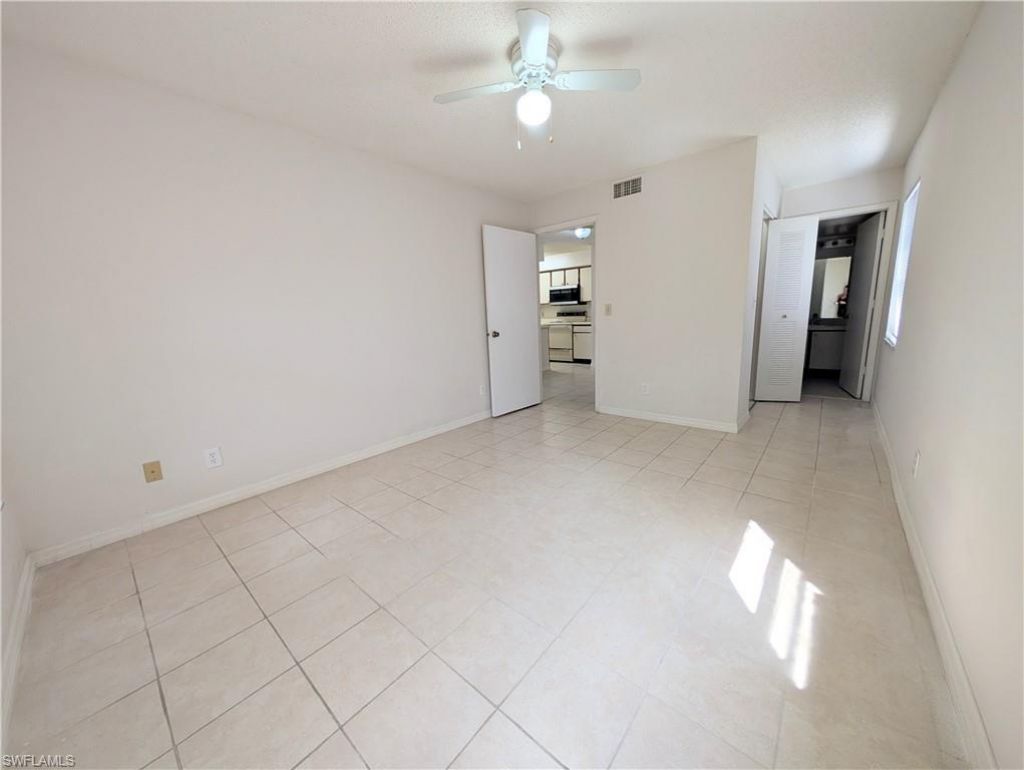 5305 Summerlin Rd, Unit 514, Fort Myers, FL 33919 Photo